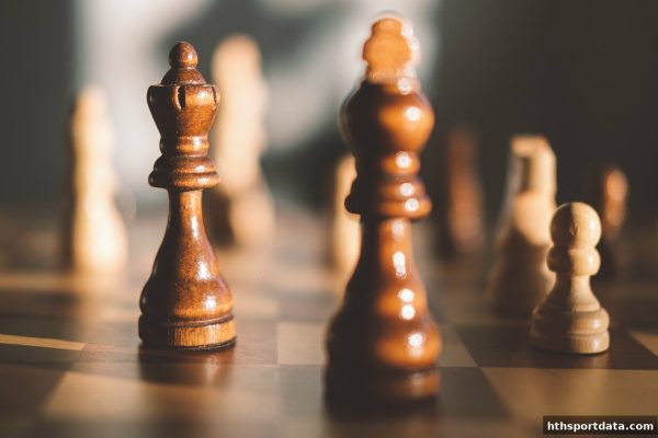华体会体育：棋牌游戏心理博弈与参与感的深度剖析
